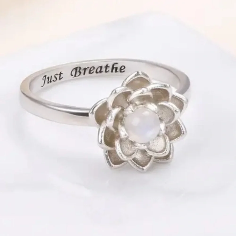 Silver Lotus Flower Ring - Picture 1 of 2